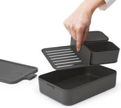 Brabantia Make & Take Bento Lunchbox Incl Bentobox - Large - Kunststof - Dark Grey -Huishoudproducten Verkoop 1200x1067 1