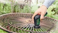 Bosch Universal Brush - Snoerloze Reiningsborstel -Huishoudproducten Verkoop 1200x681 3